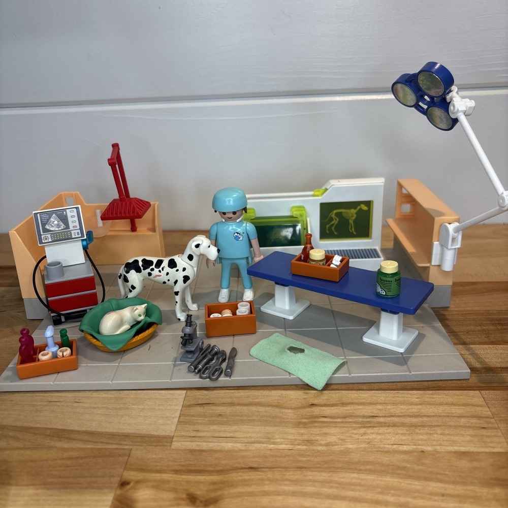 Playmobil City Life 5530 Vets Pet Examination Room Veterinarian X-ray Ultrasound